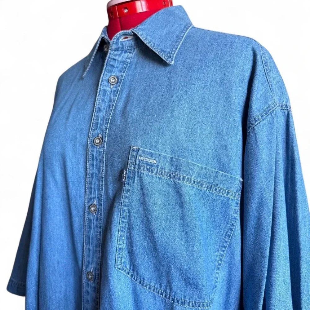 Levis Mens Oversized Denim Button Up Shirt Light Wash Blue Large Short Sleeve